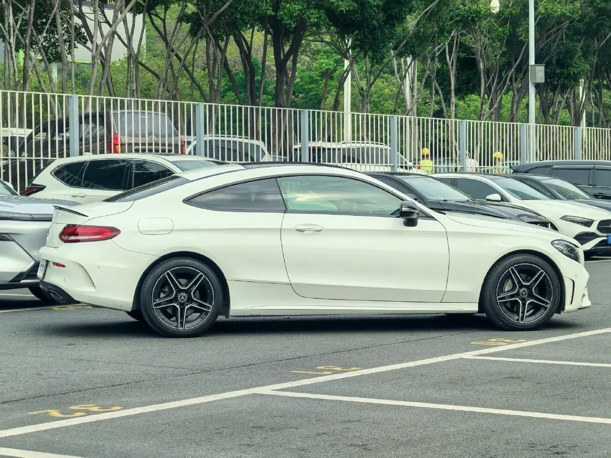 2022 Mercedes-Benz C Class 1.5T 184HP L4 9AT,autocango,china used car exporter,china ev exporter,chinese used car exporter,chinese used ev exporter