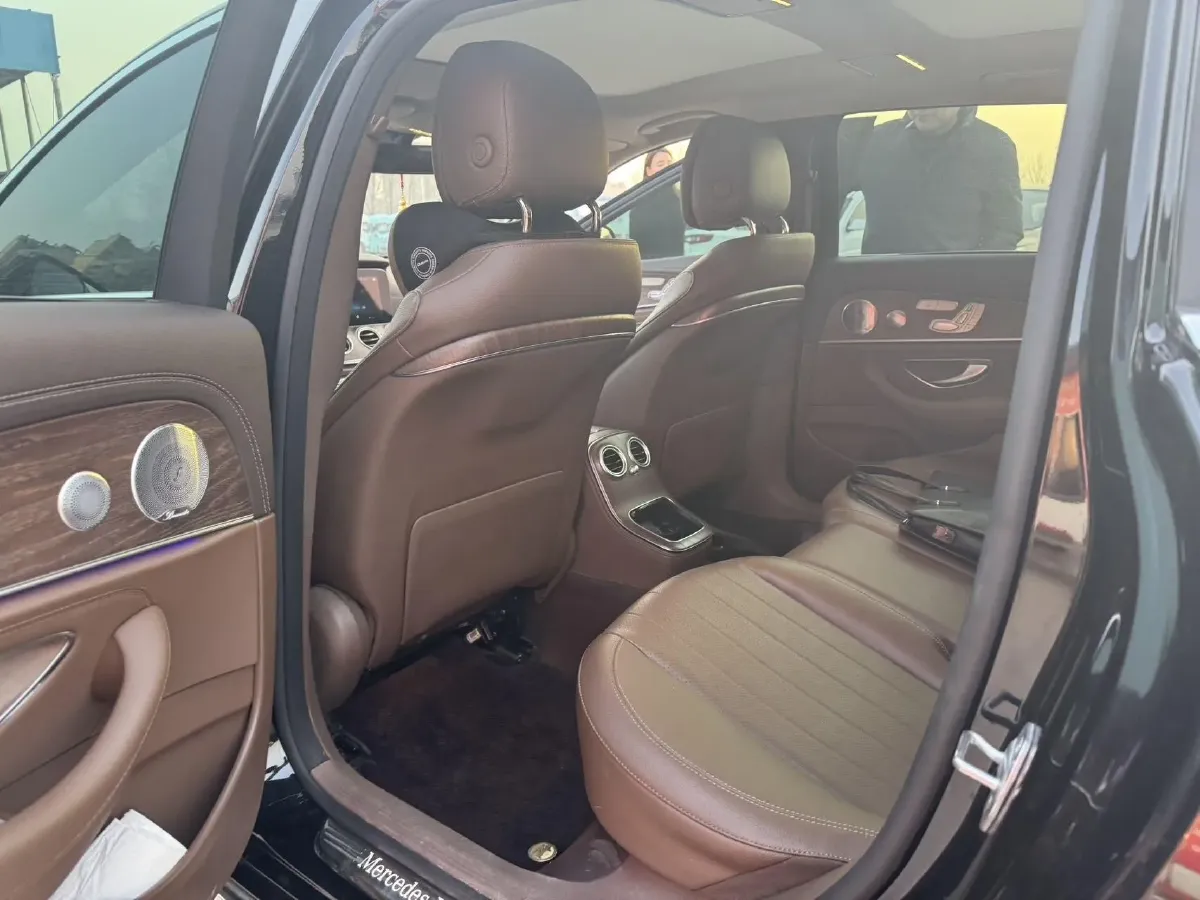 2021 Mercedes-Benz E Class 2.0T 258HP L4 9AT,autocango,china used car exporter,china ev exporter,chinese used car exporter,chinese used ev exporter