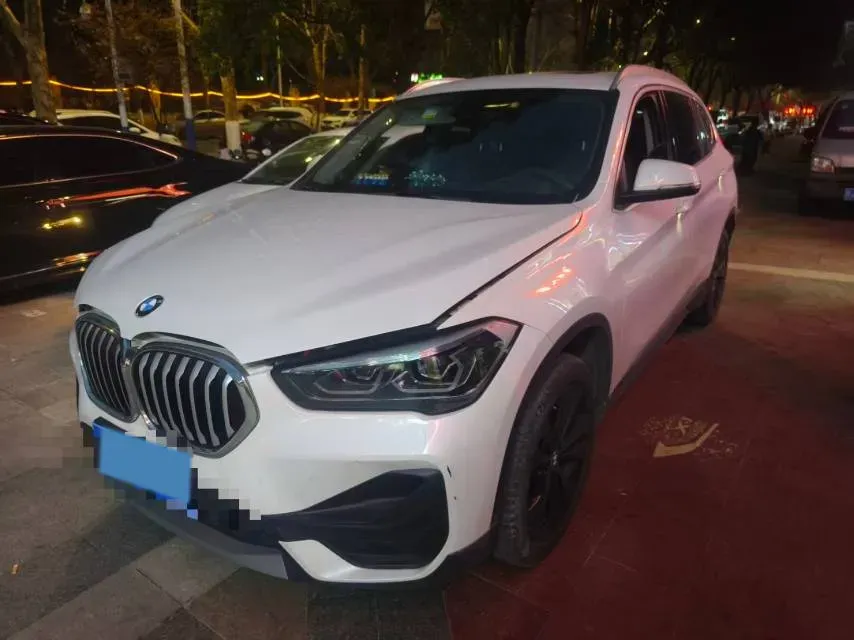 2022 BMW X1 1.5T 140HP L3 7DCT,autocango,china used car exporter,china ev exporter,chinese used car exporter,chinese used ev exporter