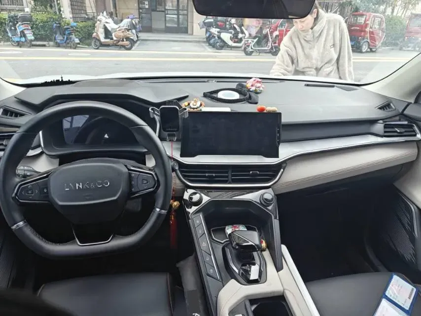 2020 LYNK&CO 06 EM-P 1.5T 177HP L3 7DCT PHEV 11.3KWH,autocango,china used car exporter,china ev exporter,chinese used car exporter,chinese used ev exporter