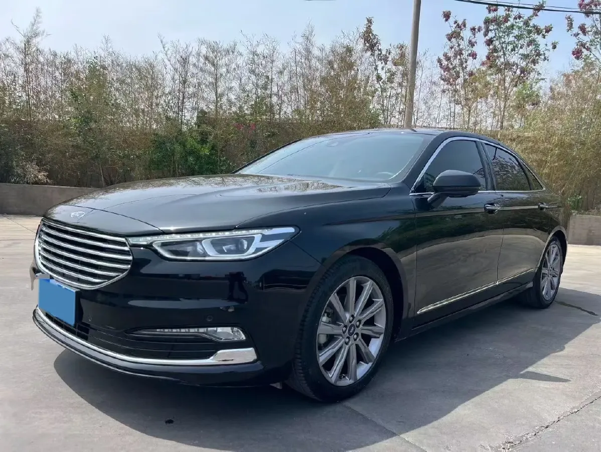 2019 Ford Taurus 2.0T 245HP L4 8AT,autocango,china used car exporter,china ev exporter,chinese used car exporter,chinese used ev exporter