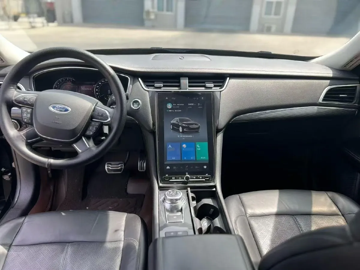 2019 Ford Taurus 2.0T 245HP L4 8AT,autocango,china used car exporter,china ev exporter,chinese used car exporter,chinese used ev exporter