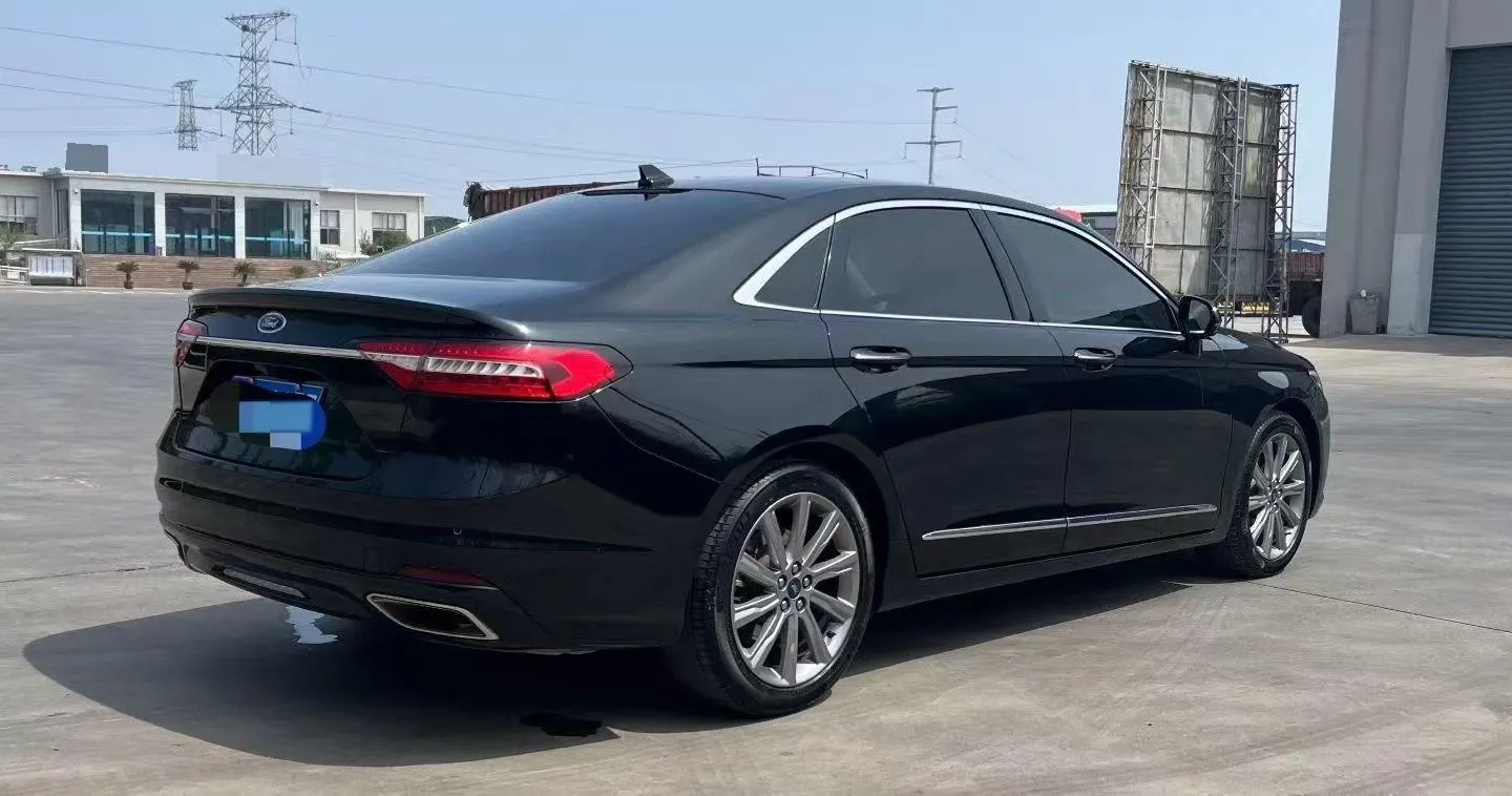 2019 Ford Taurus 2.0T 245HP L4 8AT,autocango,china used car exporter,china ev exporter,chinese used car exporter,chinese used ev exporter
