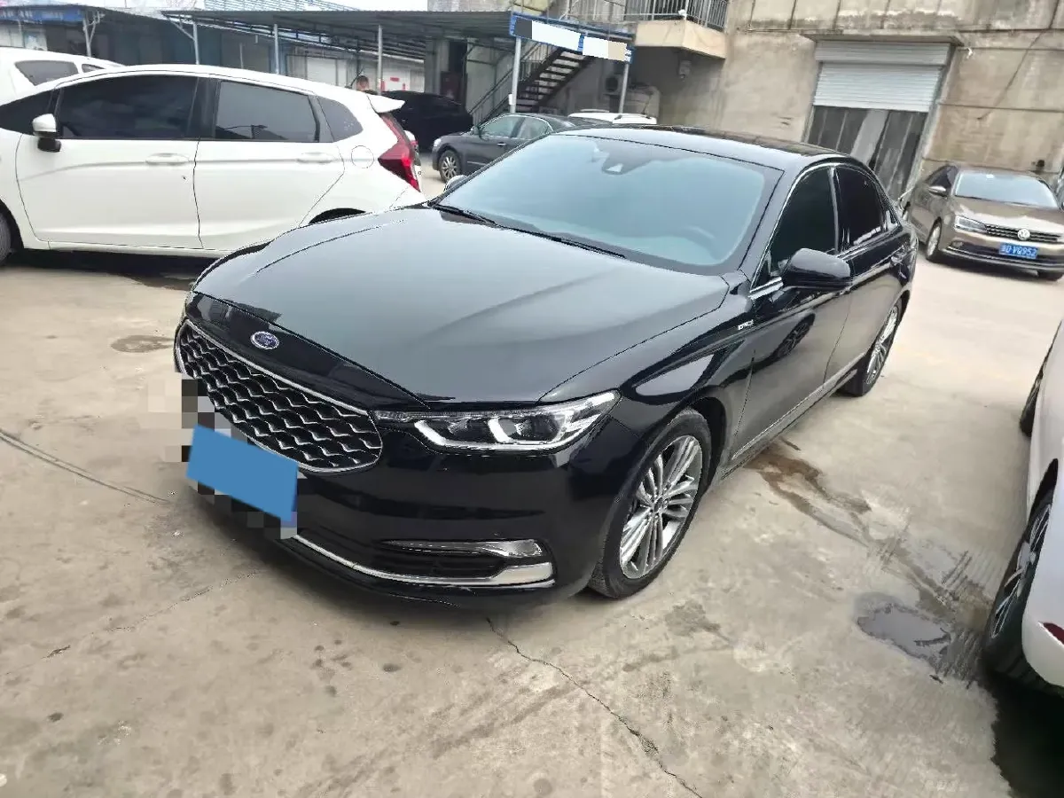 2019 Ford Taurus 2.0T 245HP L4 8AT,autocango,china used car exporter,china ev exporter,chinese used car exporter,chinese used ev exporter