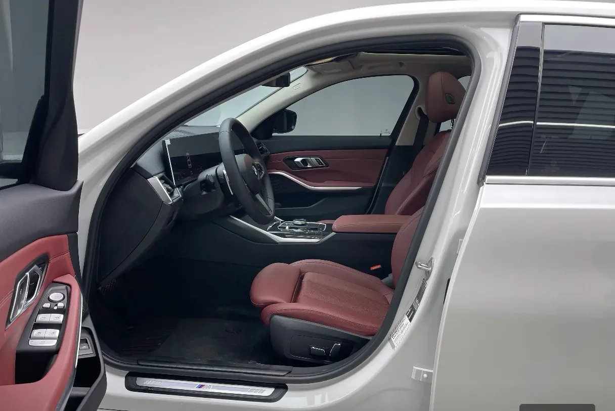 2024 BMW 3 Series 2.0T 184HP L4 8AT,autocango,china used car exporter,china ev exporter,chinese used car exporter,chinese used ev exporter