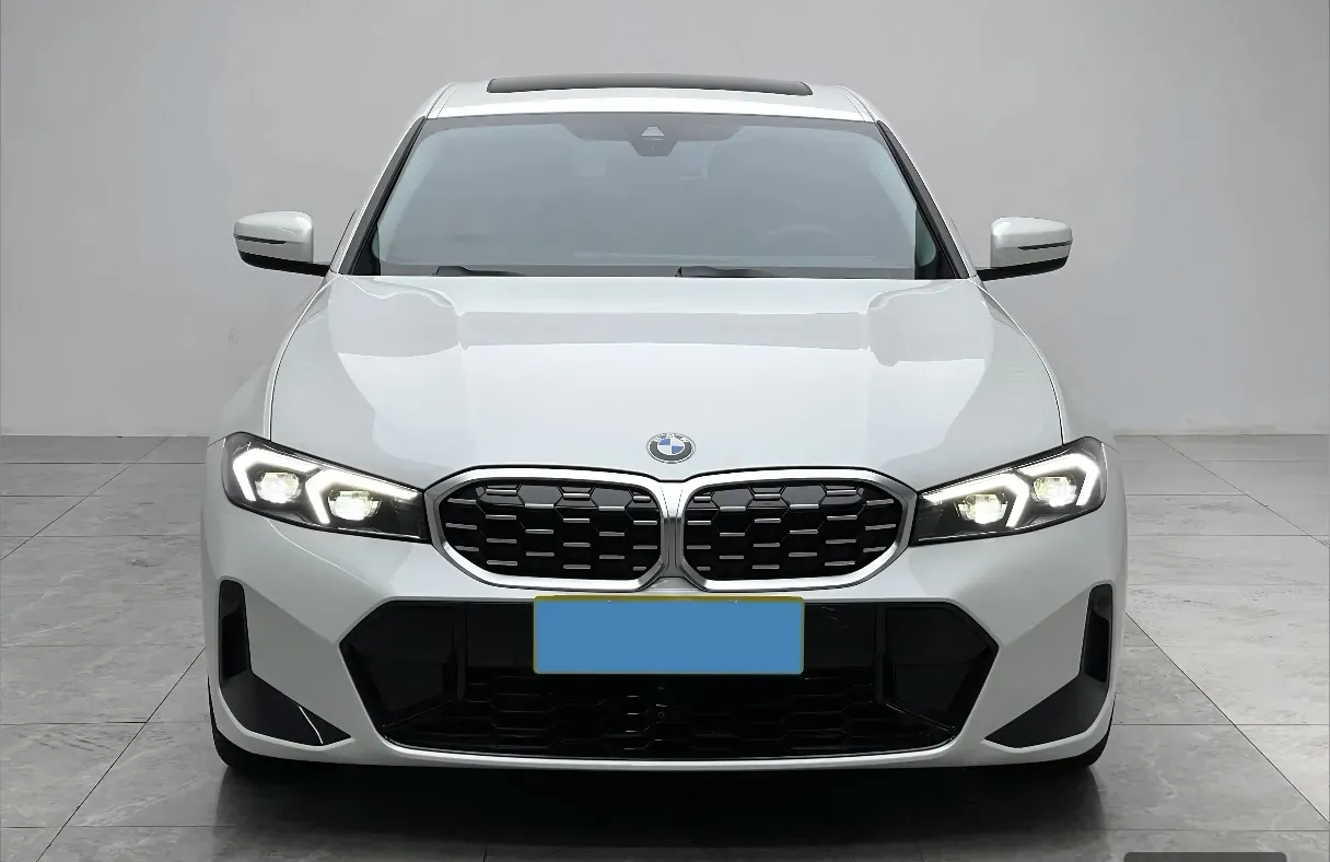 2024 BMW 3 Series 2.0T 184HP L4 8AT,autocango,china used car exporter,china ev exporter,chinese used car exporter,chinese used ev exporter