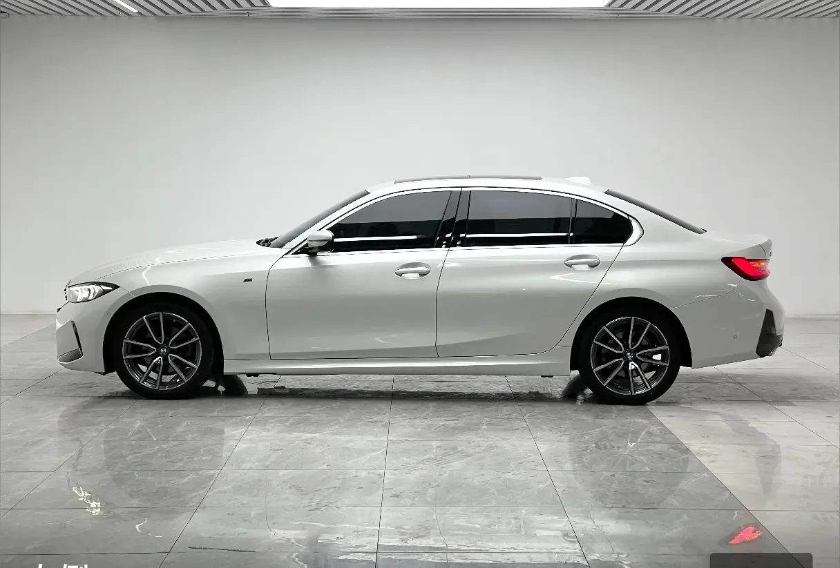 2024 BMW 3 Series 2.0T 184HP L4 8AT,autocango,china used car exporter,china ev exporter,chinese used car exporter,chinese used ev exporter