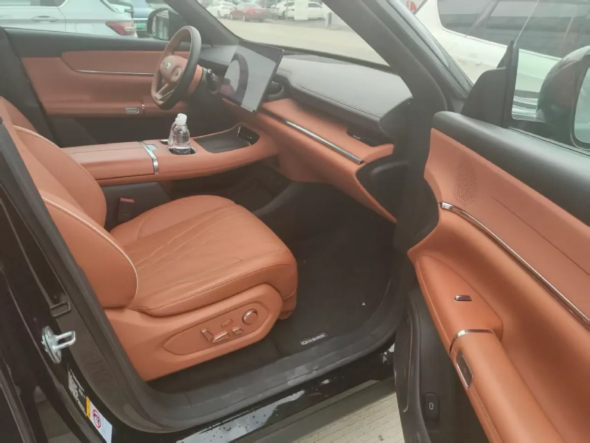 2025 ChangAn QiYuan Q07 1.5T 150HP L4 E-CVT PHEV,autocango,china used car exporter,china ev exporter,chinese used car exporter,chinese used ev exporter