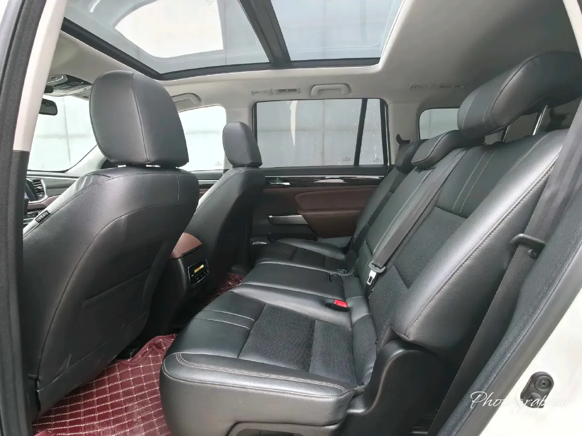 2017 GAC Trumpchi GS8 2.0T 201HP L4 6AT,autocango,china used car exporter,china ev exporter,chinese used car exporter,chinese used ev exporter