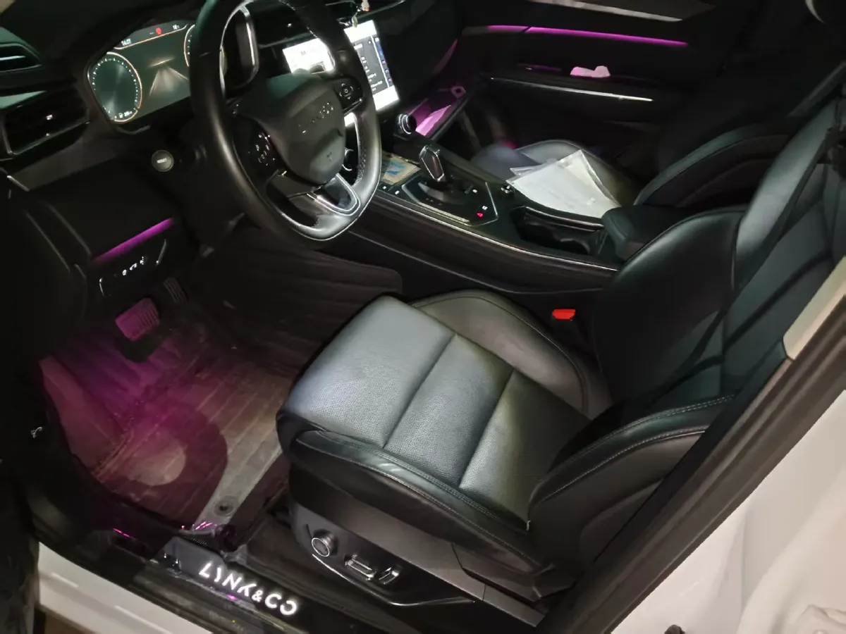 2021 LYNK&CO 01 2.0T 218HP L4 8AT,autocango,china used car exporter,china ev exporter,chinese used car exporter,chinese used ev exporter