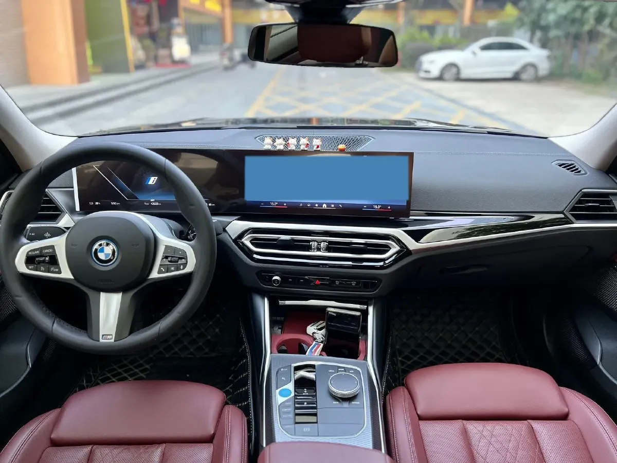 2024 BMW i3 BEV 79.05KWH,autocango,china used car exporter,china ev exporter,chinese used car exporter,chinese used ev exporter
