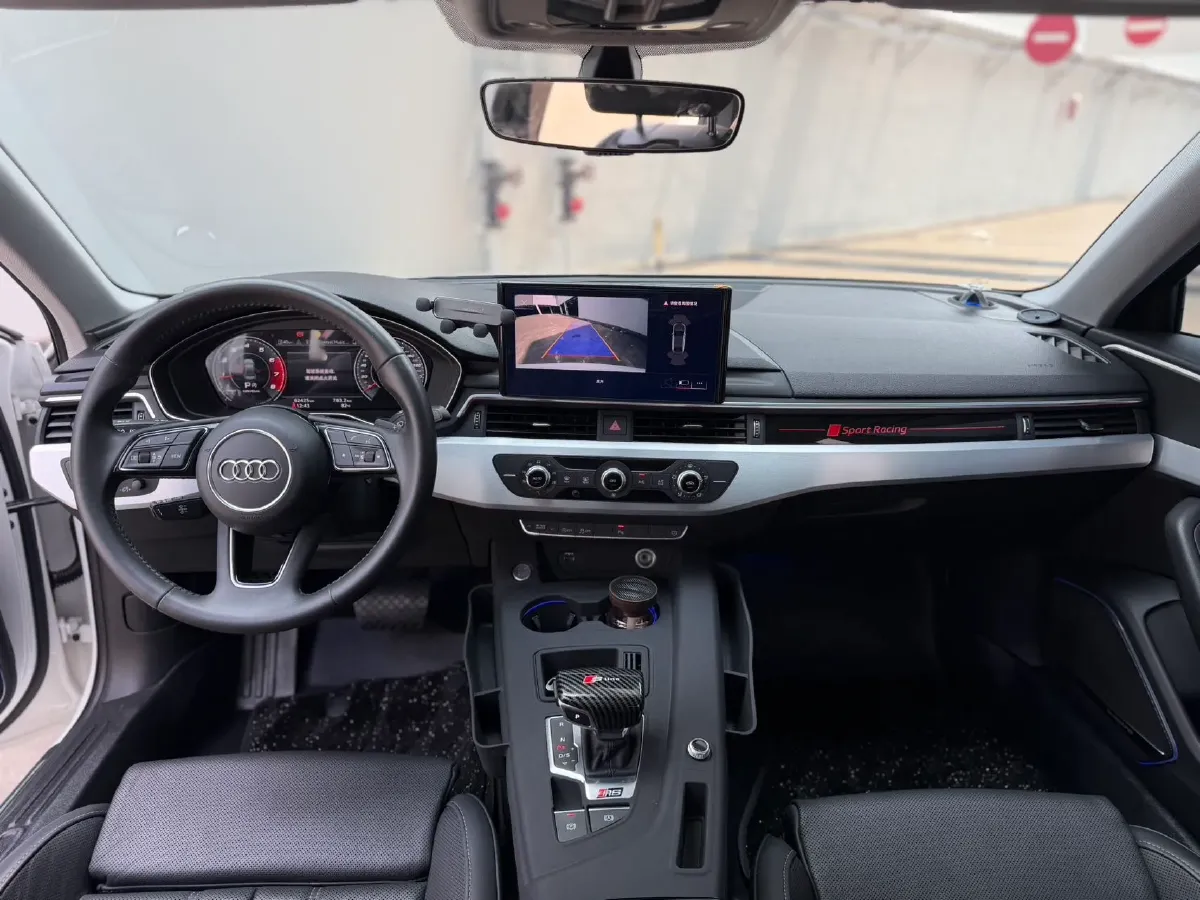 2020 Audi A4L 2.0T 190HP L4 7DCT,autocango,china used car exporter,china ev exporter,chinese used car exporter,chinese used ev exporter