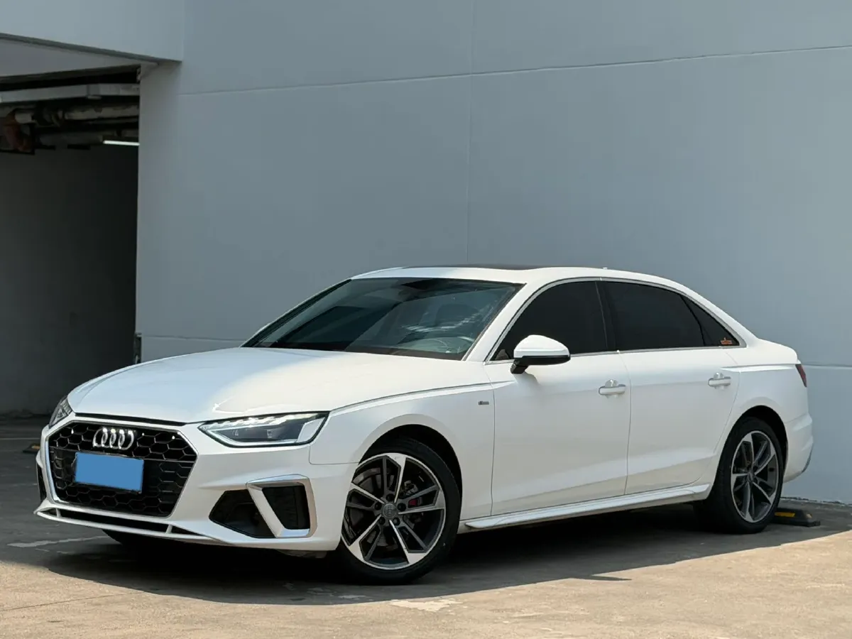 2020 Audi A4L 2.0T 190HP L4 7DCT,autocango,china used car exporter,china ev exporter,chinese used car exporter,chinese used ev exporter