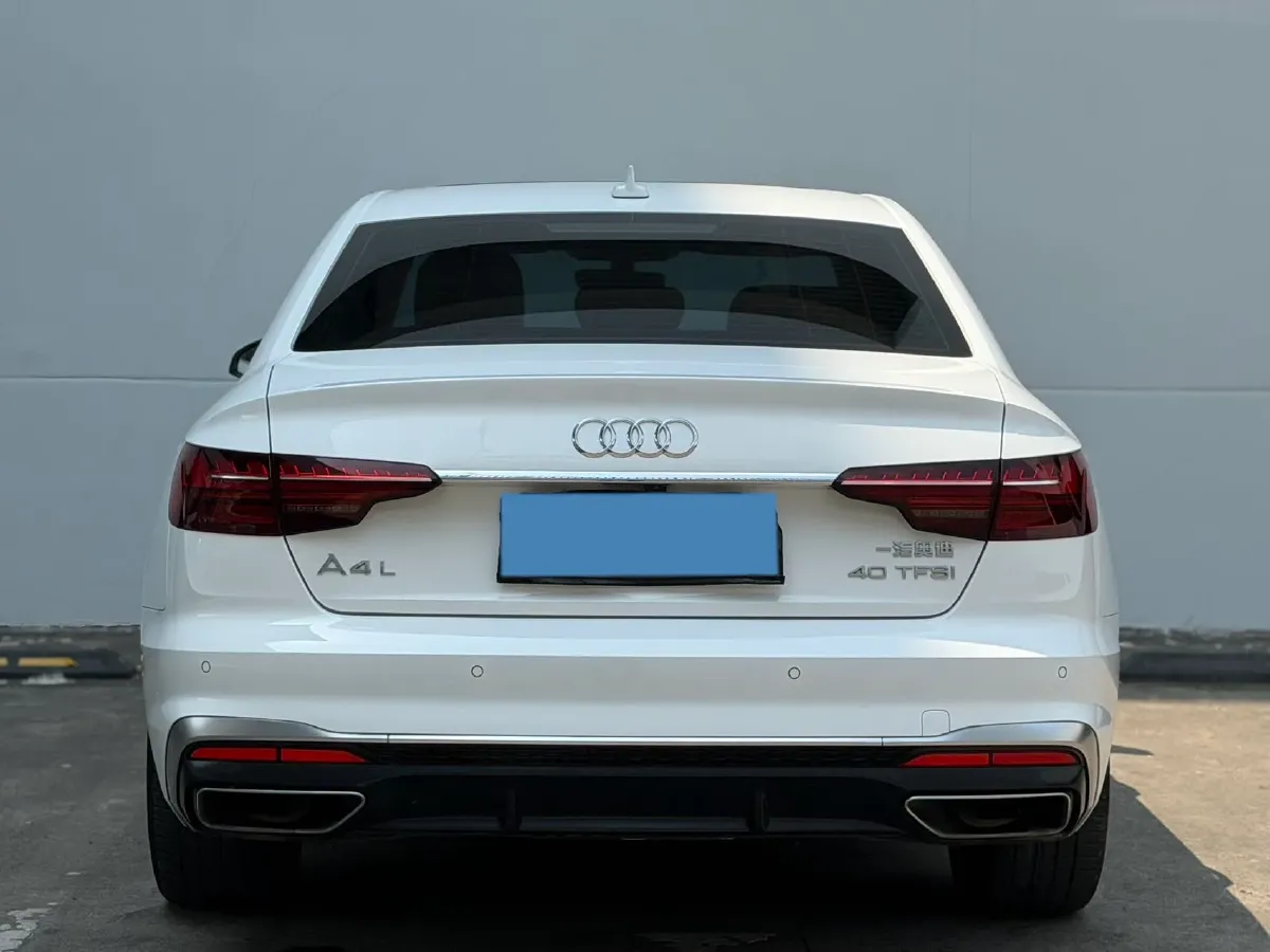 2020 Audi A4L 2.0T 190HP L4 7DCT,autocango,china used car exporter,china ev exporter,chinese used car exporter,chinese used ev exporter