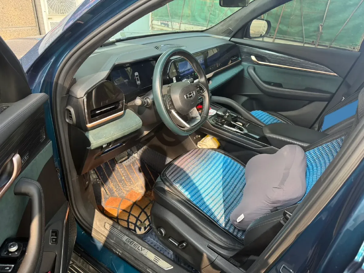 2021 Geely Monjaro 2.0T 218HP L4 7DCT,autocango,china used car exporter,china ev exporter,chinese used car exporter,chinese used ev exporter