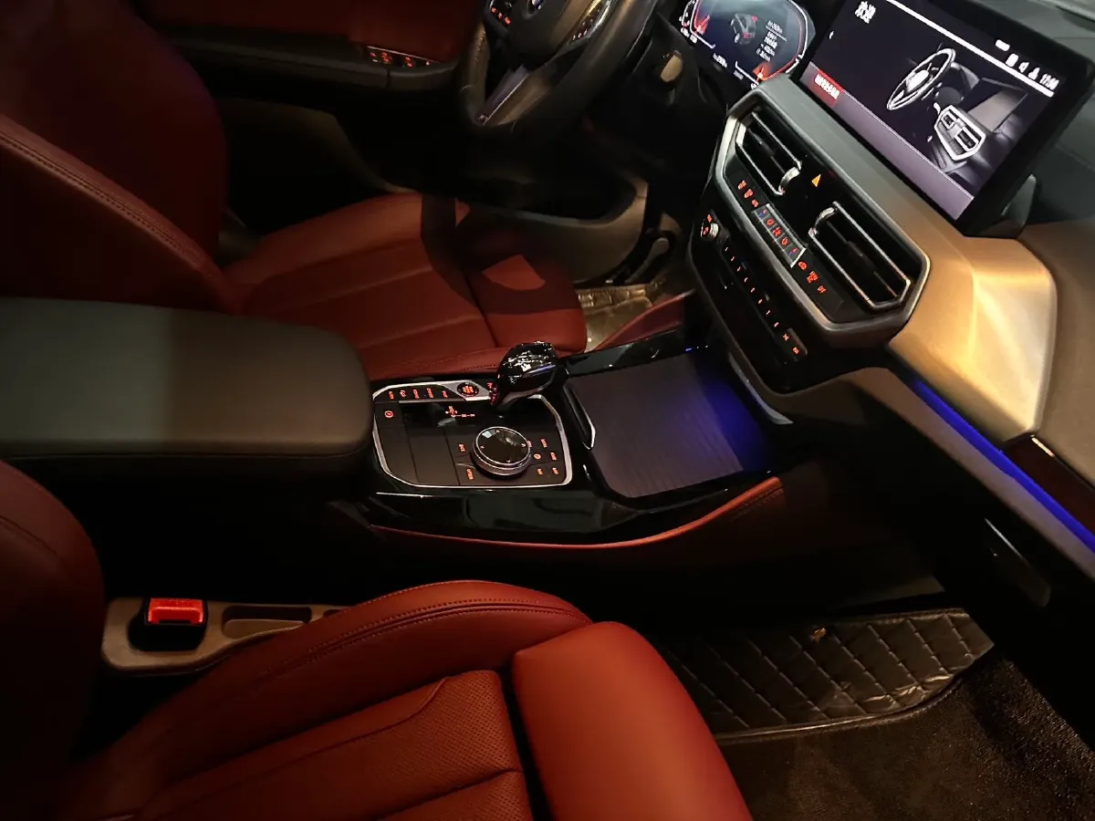 2022 BMW X4 2.0T 245HP L4 8AT,autocango,china used car exporter,china ev exporter,chinese used car exporter,chinese used ev exporter