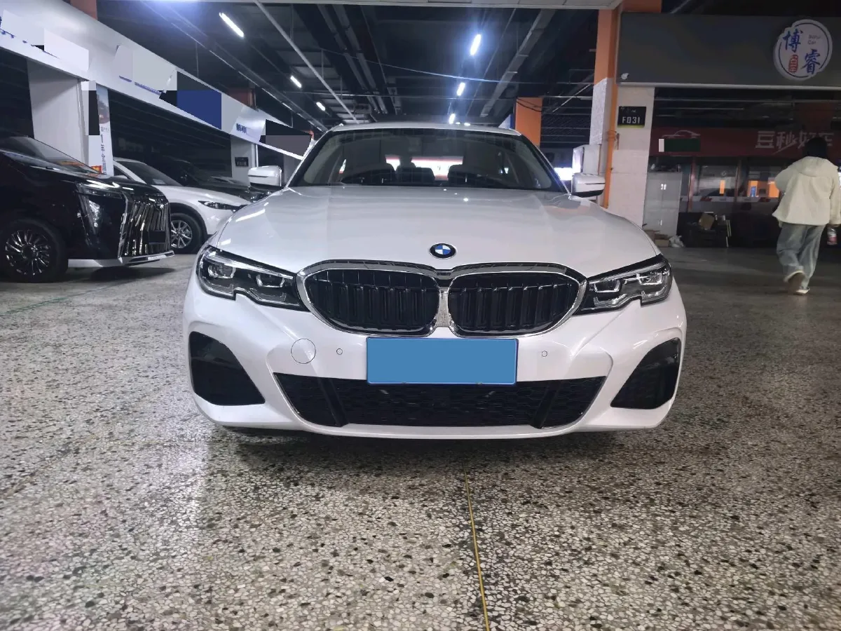 2021 BMW 3 Series 2.0T 156HP L4 8AT,autocango,china used car exporter,china ev exporter,chinese used car exporter,chinese used ev exporter