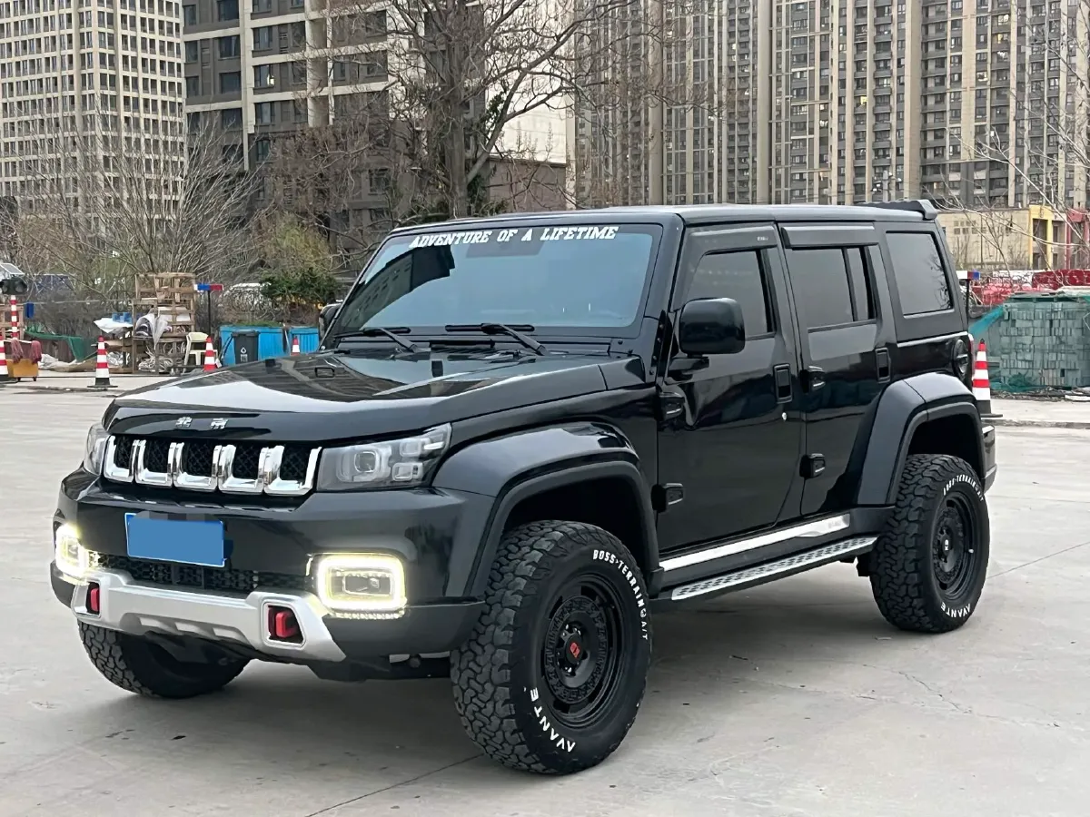 2023 Beijing BJ40 2.0T 224HP L4 8AT,autocango,china used car exporter,china ev exporter,chinese used car exporter,chinese used ev exporter