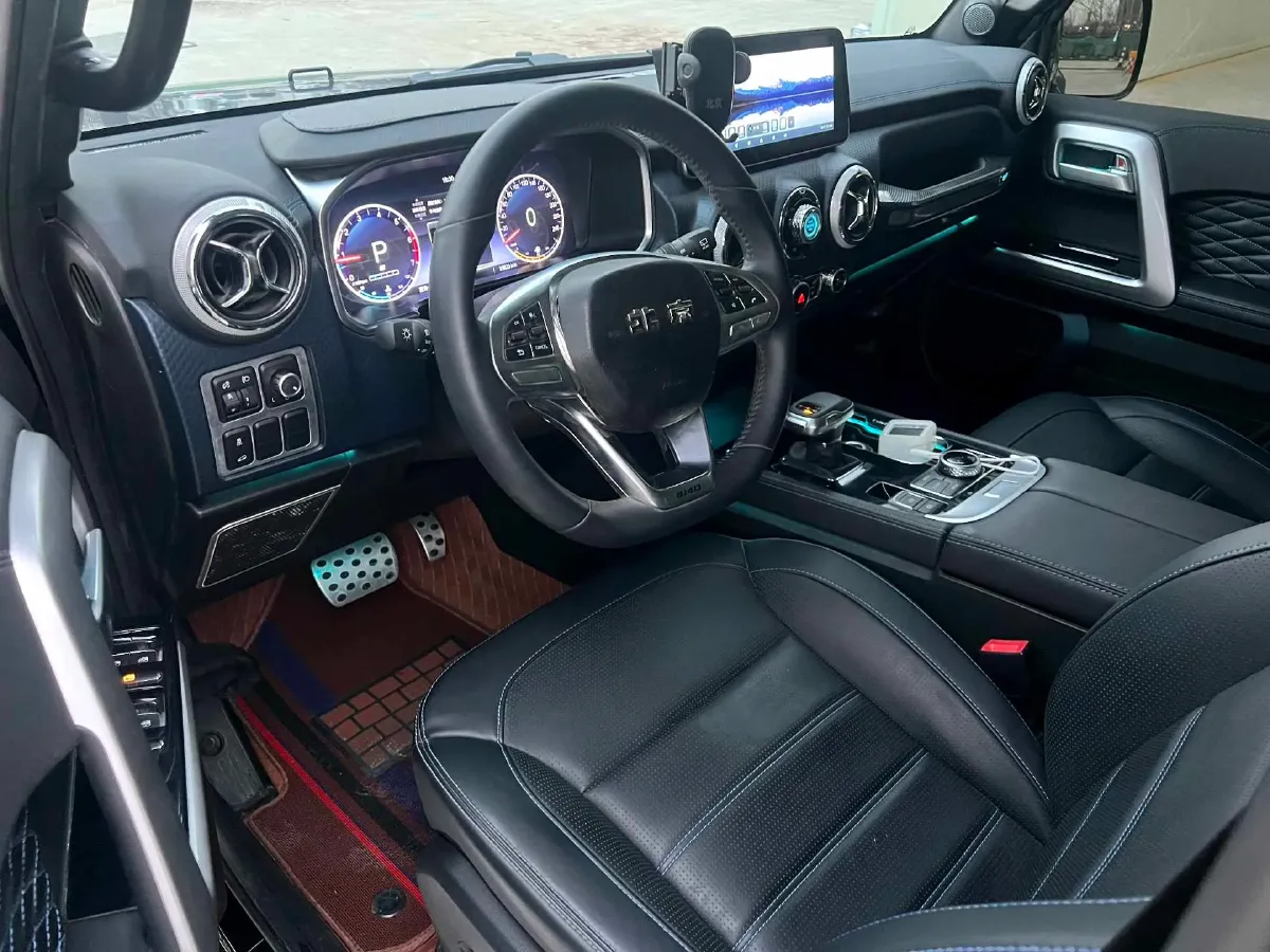 2023 Beijing BJ40 2.0T 224HP L4 8AT,autocango,china used car exporter,china ev exporter,chinese used car exporter,chinese used ev exporter