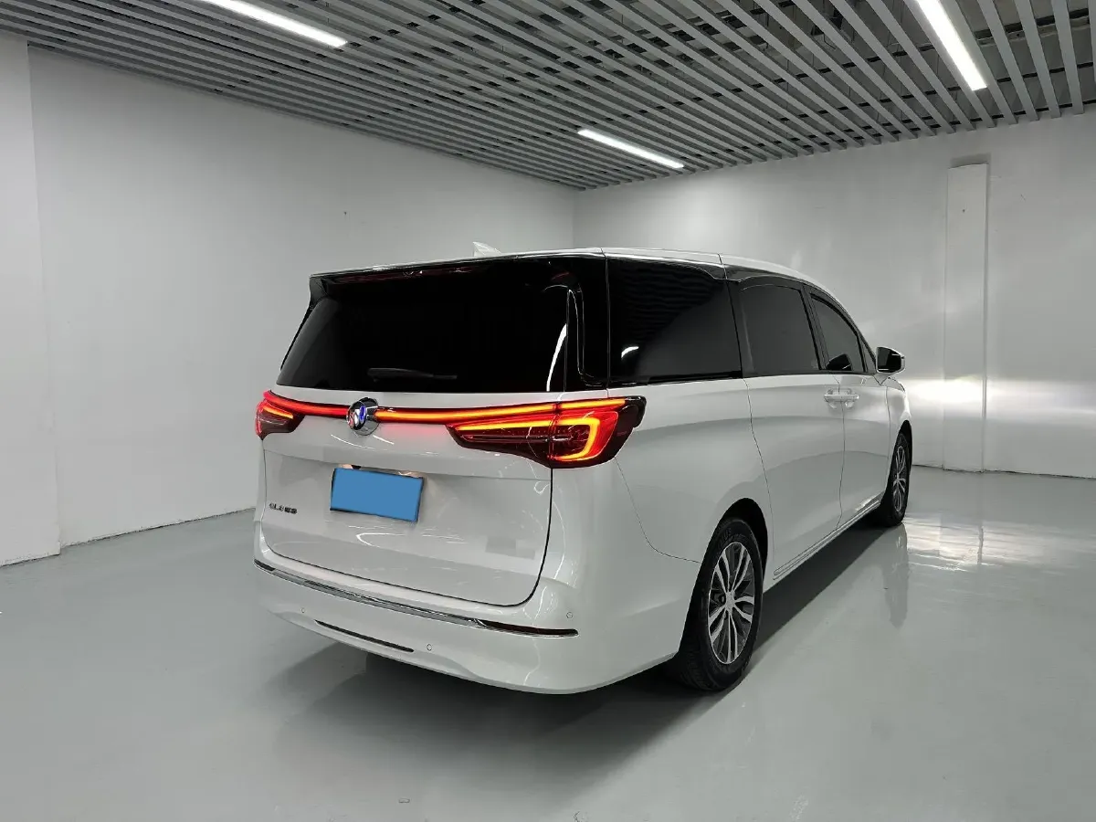 2023 Buick GL8 2.0T 237HP L4 9AT,autocango,china used car exporter,china ev exporter,chinese used car exporter,chinese used ev exporter