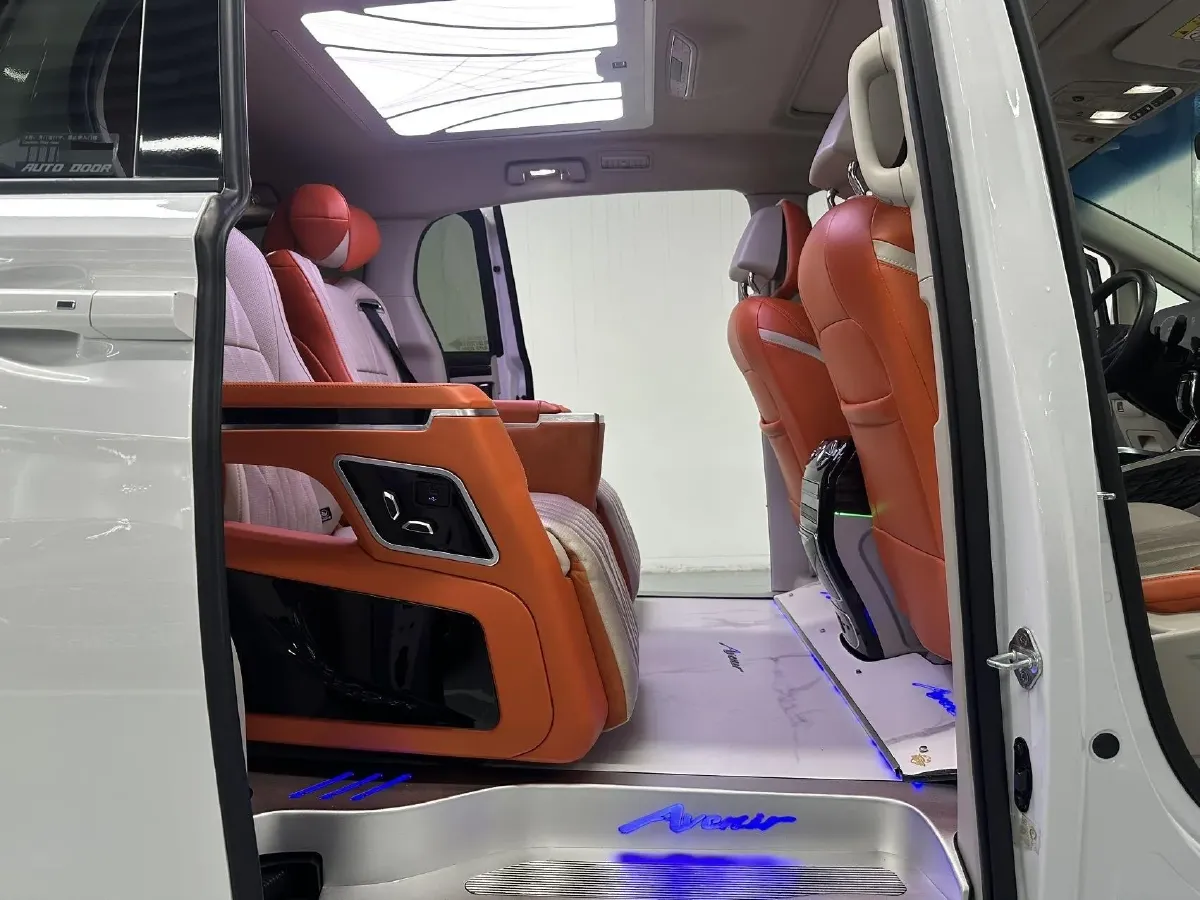 2023 Buick GL8 2.0T 237HP L4 9AT,autocango,china used car exporter,china ev exporter,chinese used car exporter,chinese used ev exporter