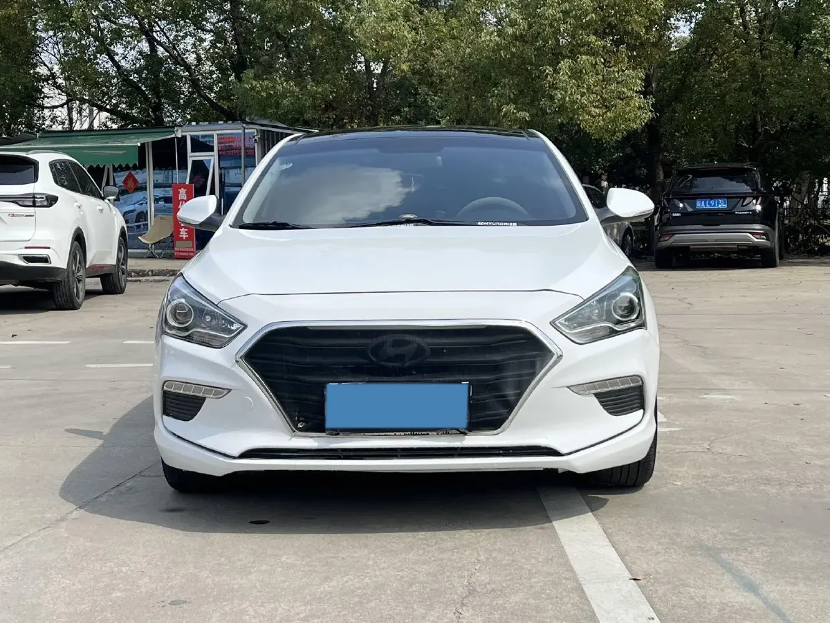 2017 Hyundai Mistra 1.6T 175HP L4 7DCT,autocango,china used car exporter,china ev exporter,chinese used car exporter,chinese used ev exporter