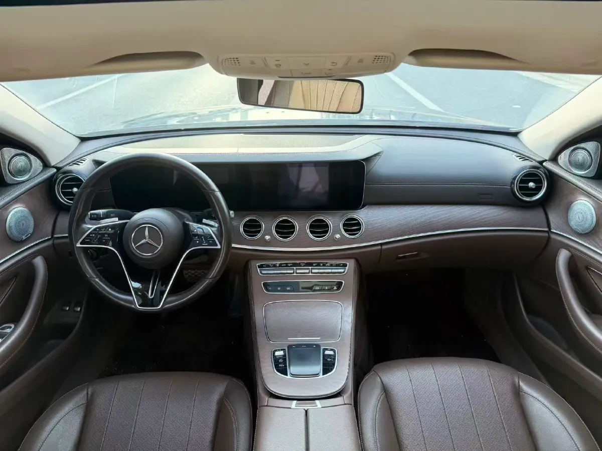 2022 Mercedes-Benz E Class 2.0T 211HP L4 9AT PHEV 25.4KWH,autocango,china used car exporter,china ev exporter,chinese used car exporter,chinese used ev exporter