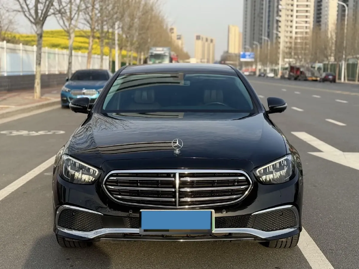 2022 Mercedes-Benz E Class 2.0T 211HP L4 9AT PHEV 25.4KWH,autocango,china used car exporter,china ev exporter,chinese used car exporter,chinese used ev exporter