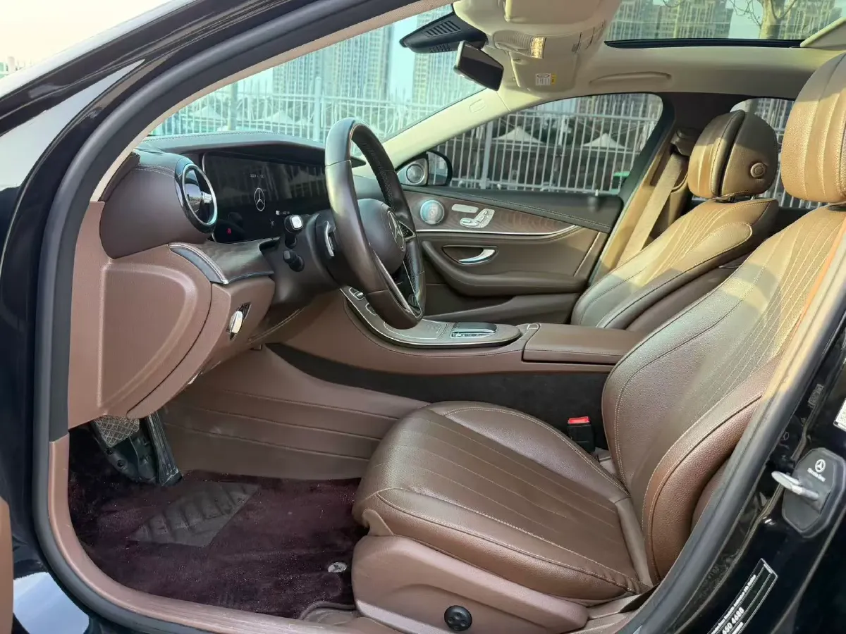 2022 Mercedes-Benz E Class 2.0T 211HP L4 9AT PHEV 25.4KWH,autocango,china used car exporter,china ev exporter,chinese used car exporter,chinese used ev exporter