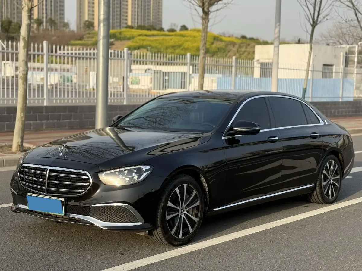 2022 Mercedes-Benz E Class 2.0T 211HP L4 9AT PHEV 25.4KWH,autocango,china used car exporter,china ev exporter,chinese used car exporter,chinese used ev exporter