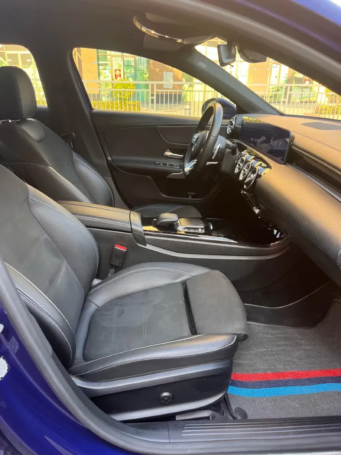 2021 Mercedes-Benz A Class 1.3T 163HP L4 7DCT,autocango,china used car exporter,china ev exporter,chinese used car exporter,chinese used ev exporter