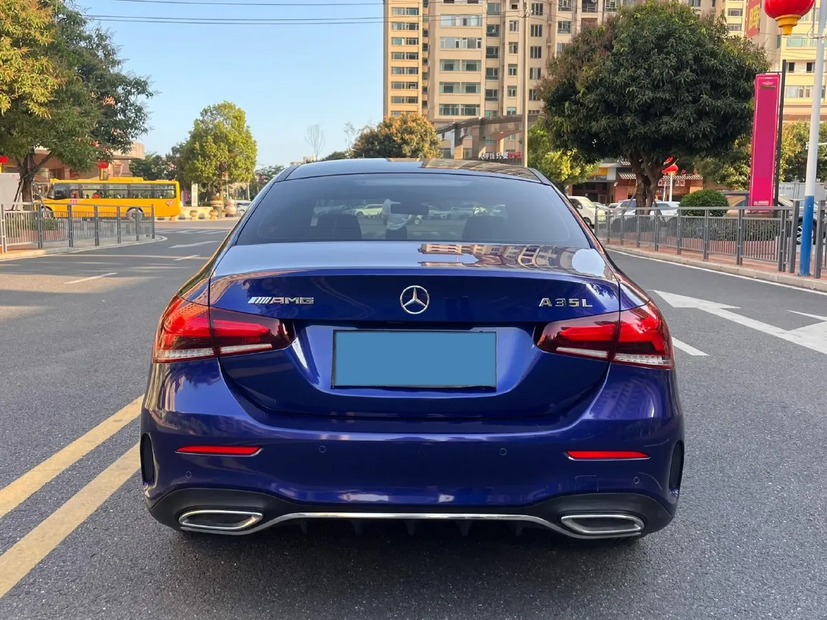 2021 Mercedes-Benz A Class 1.3T 163HP L4 7DCT,autocango,china used car exporter,china ev exporter,chinese used car exporter,chinese used ev exporter