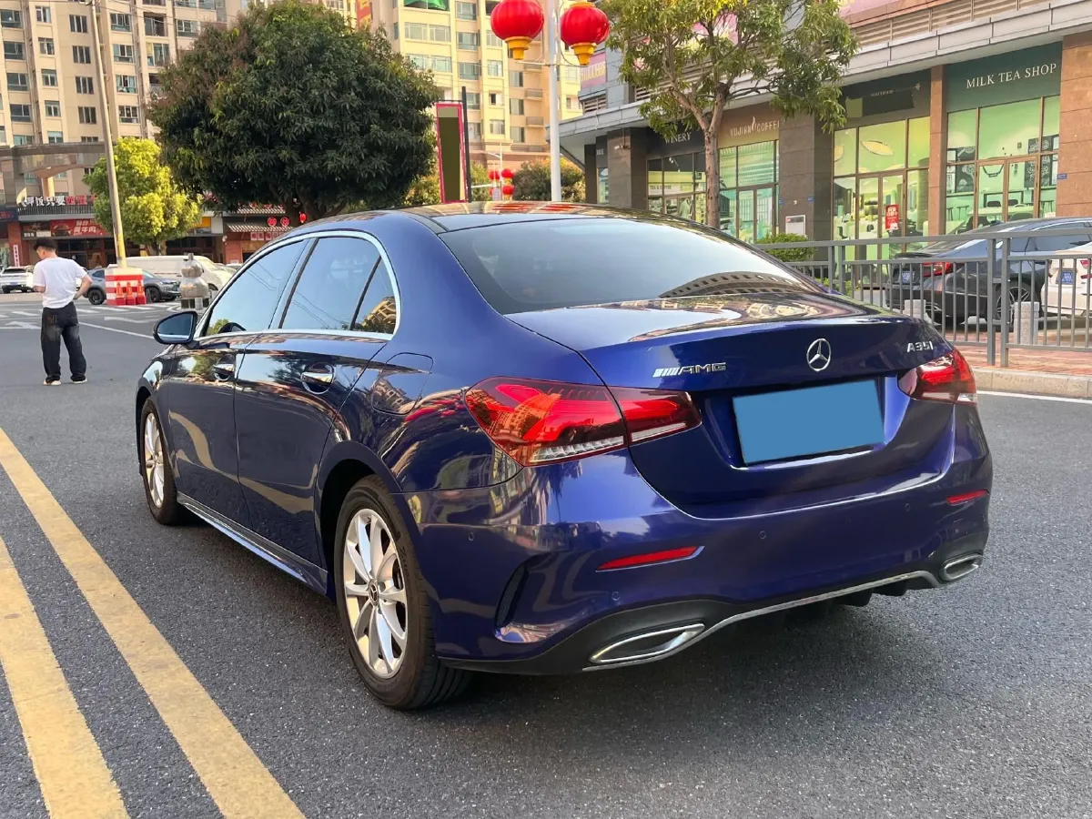 2021 Mercedes-Benz A Class 1.3T 163HP L4 7DCT,autocango,china used car exporter,china ev exporter,chinese used car exporter,chinese used ev exporter
