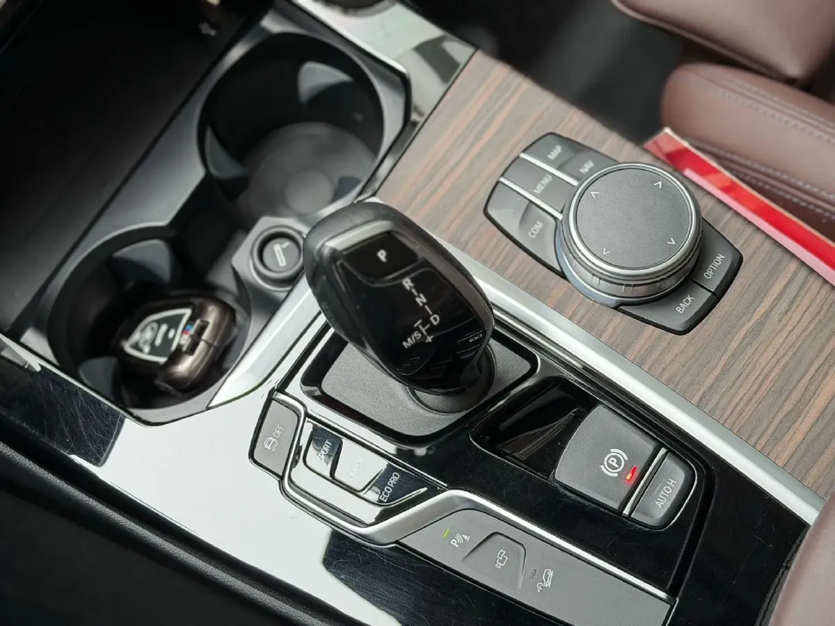 2020 BMW X3 2.0T 224HP L4 8AT,autocango,china used car exporter,china ev exporter,chinese used car exporter,chinese used ev exporter