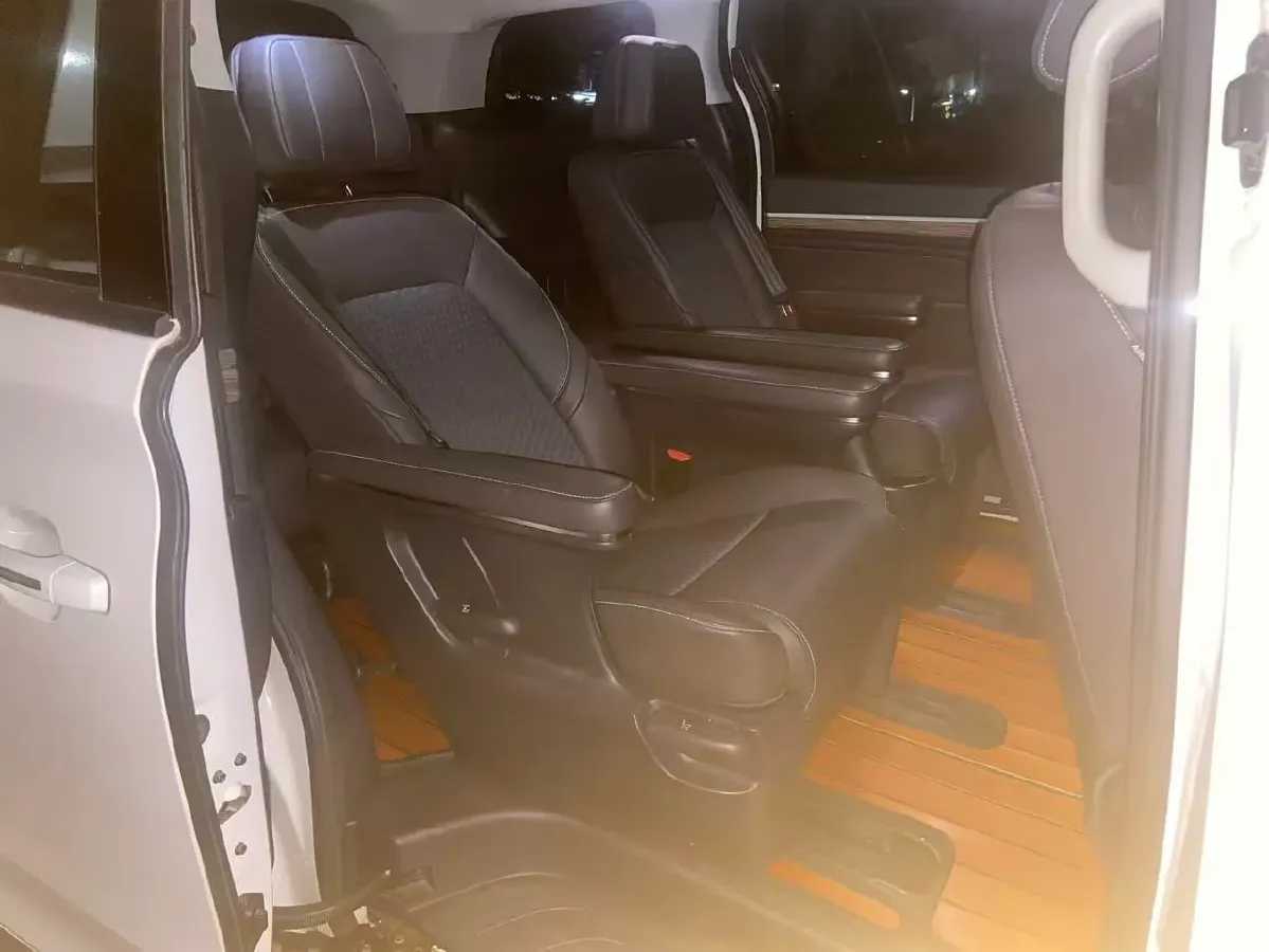 2024 GAC Trumpchi M8 2.0T 252HP L4 8AT,autocango,china used car exporter,china ev exporter,chinese used car exporter,chinese used ev exporter