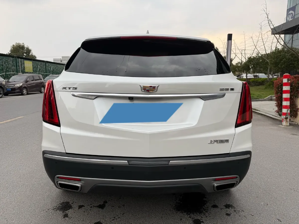 2020 Cadillac XT5 2.0T 237HP L4 9AT,autocango,china used car exporter,china ev exporter,chinese used car exporter,chinese used ev exporter