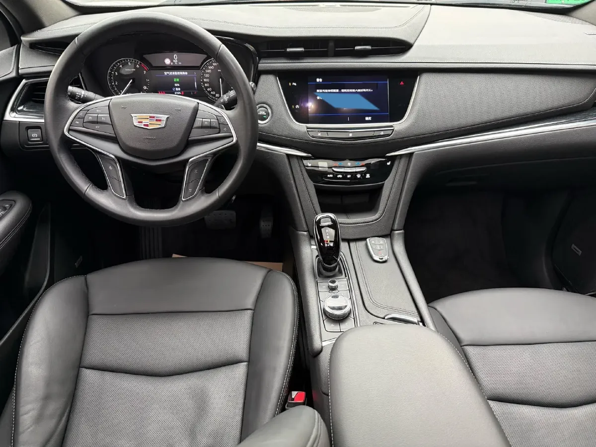 2020 Cadillac XT5 2.0T 237HP L4 9AT,autocango,china used car exporter,china ev exporter,chinese used car exporter,chinese used ev exporter