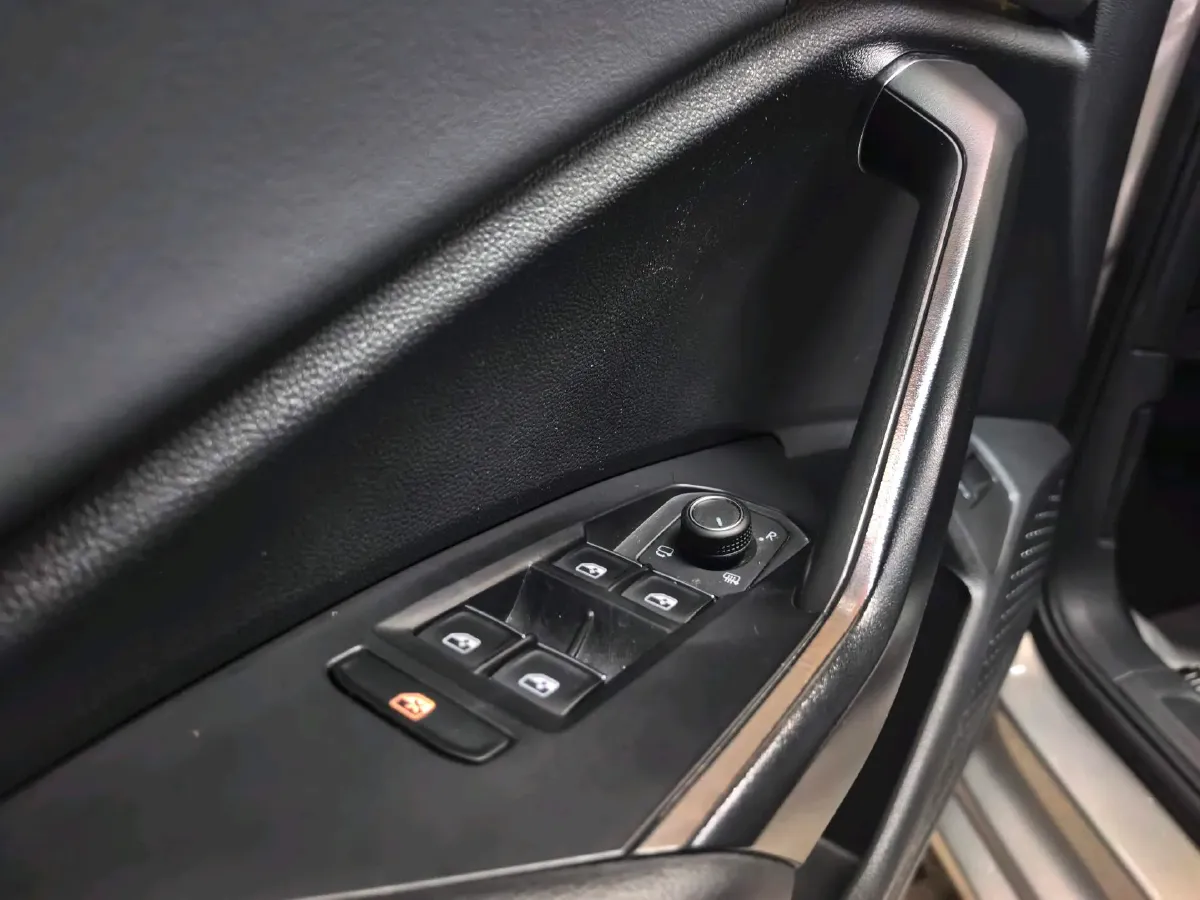 2023 Volkswagen Sagitar 1.4T 150HP L4 7DCT,autocango,china used car exporter,china ev exporter,chinese used car exporter,chinese used ev exporter