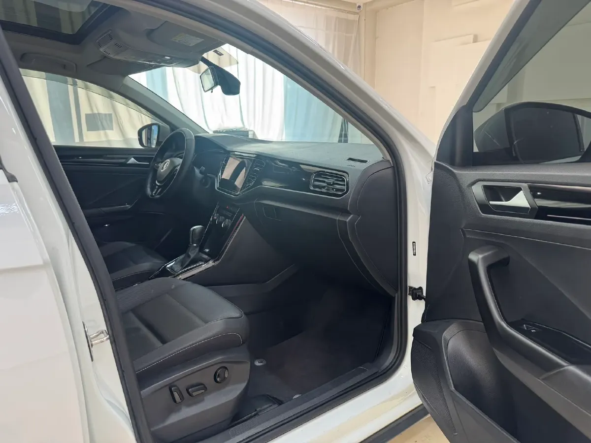 2021 Volkswagen Tharu 1.4T 150HP L4 7DCT,autocango,china used car exporter,china ev exporter,chinese used car exporter,chinese used ev exporter