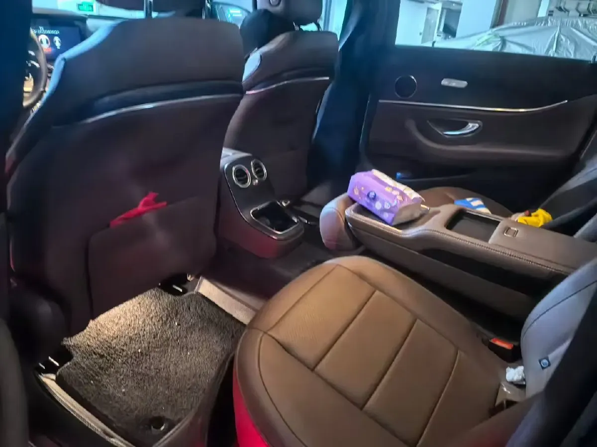 2021 Mercedes-Benz E Class 2.0T 258HP L4 9AT,autocango,china used car exporter,china ev exporter,chinese used car exporter,chinese used ev exporter