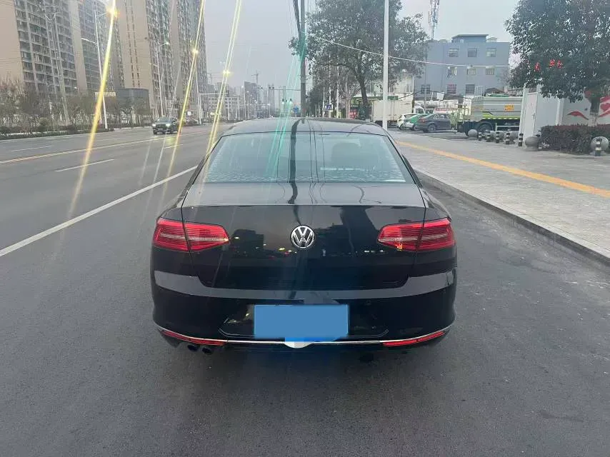 2018 Volkswagen Magotan 1.8T 180HP L4 7DCT,autocango,china used car exporter,china ev exporter,chinese used car exporter,chinese used ev exporter