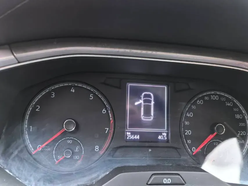 2022 Volkswagen T-Roc 1.4T 150HP L4 7DCT,autocango,china used car exporter,china ev exporter,chinese used car exporter,chinese used ev exporter