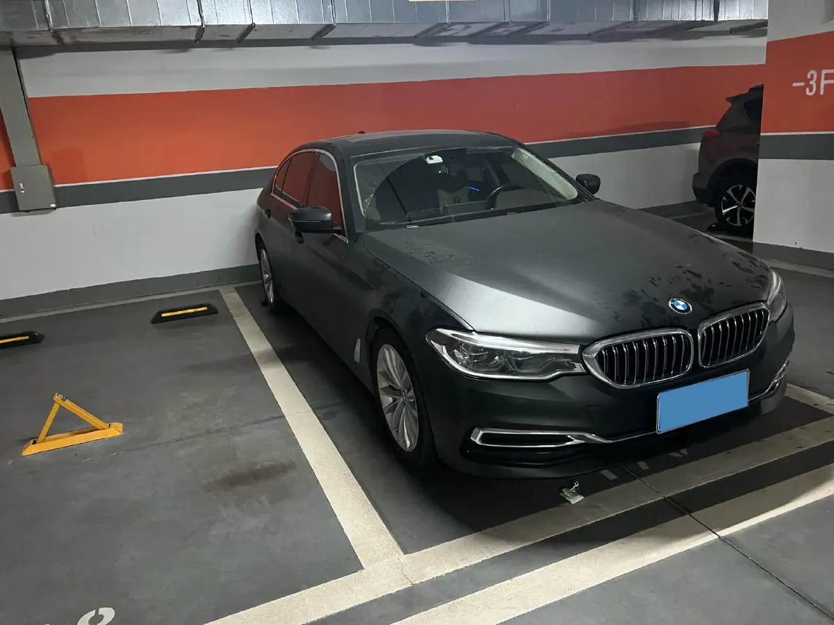 2020 BMW 5 Series 2.0T 252HP L4 8AT,autocango,china used car exporter,china ev exporter,chinese used car exporter,chinese used ev exporter