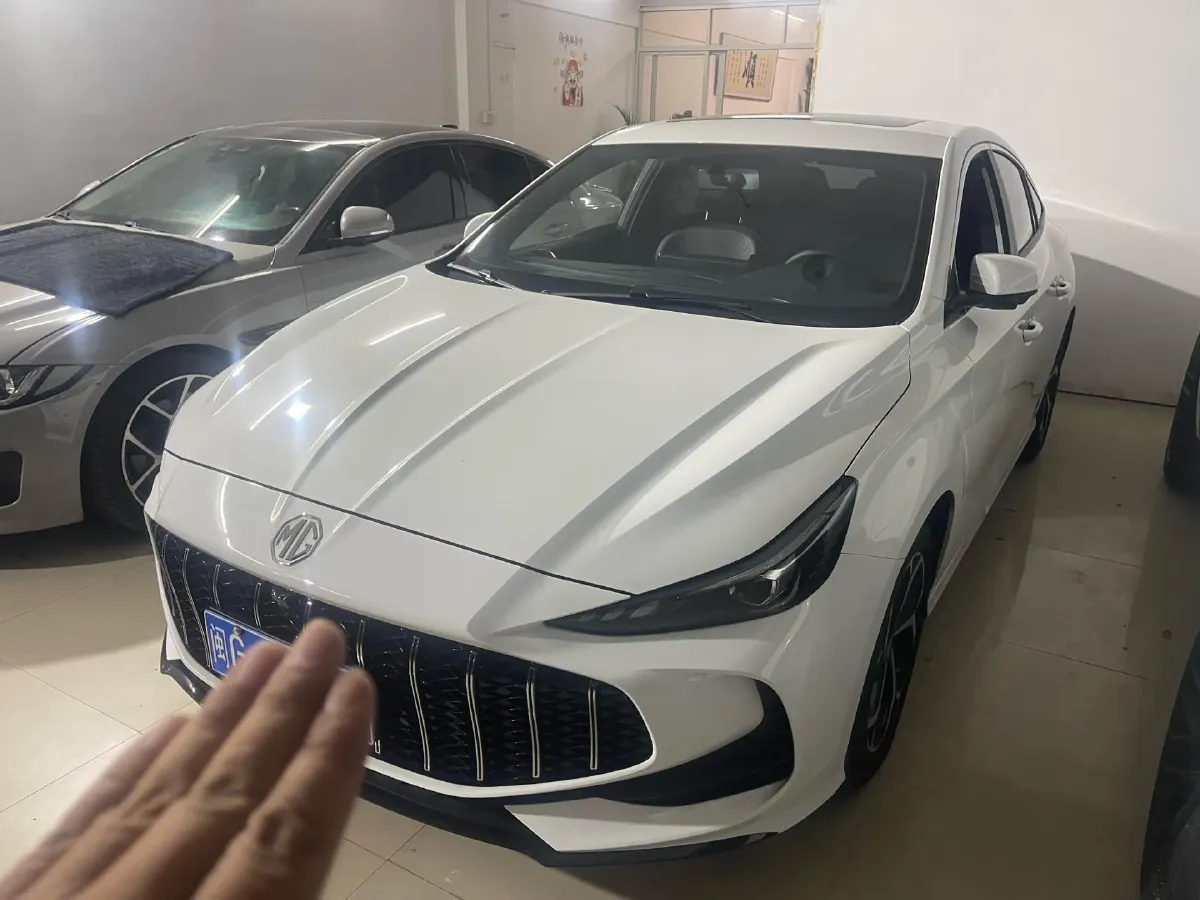 2025 MG 5 1.5T 181HP L4 7DCT,autocango,china used car exporter,china ev exporter,chinese used car exporter,chinese used ev exporter