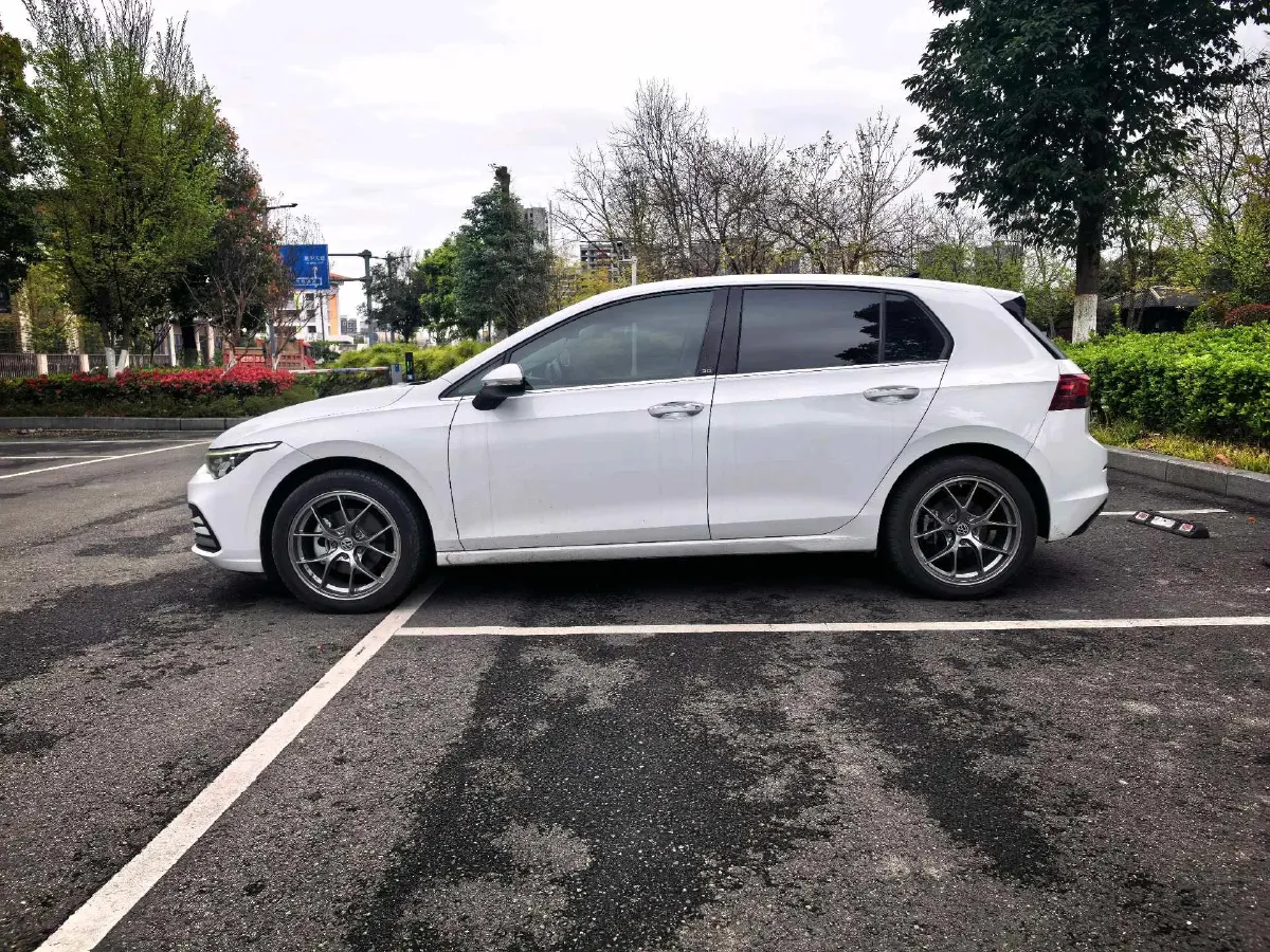 2021 Volkswagen Golf 1.4T 150HP L4 7DCT,autocango,china used car exporter,china ev exporter,chinese used car exporter,chinese used ev exporter