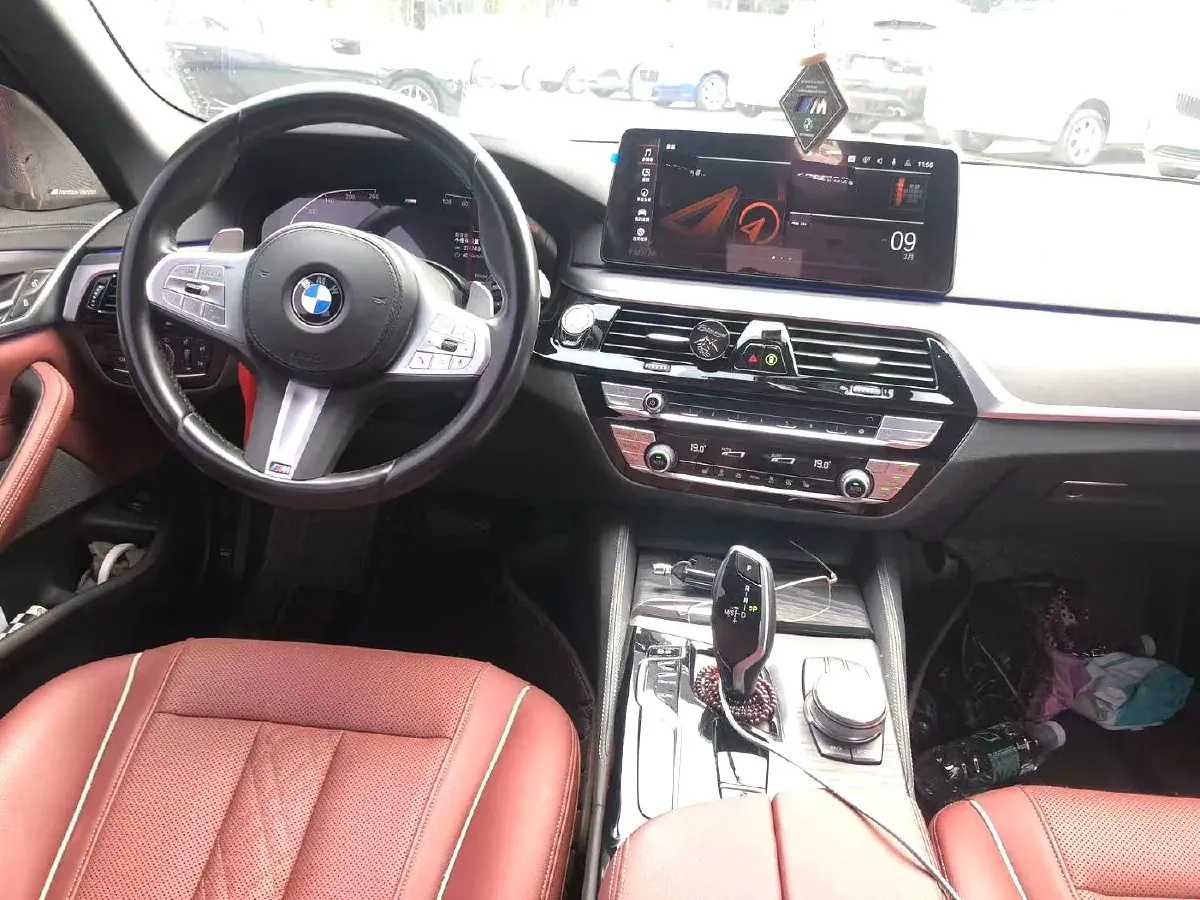2023 BMW 5 Series 2.0T 245HP L4 8AT,autocango,china used car exporter,china ev exporter,chinese used car exporter,chinese used ev exporter