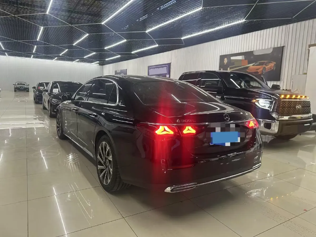 2025 Mercedes-Benz E Class 2.0T 258HP L4 9AT,autocango,china used car exporter,china ev exporter,chinese used car exporter,chinese used ev exporter