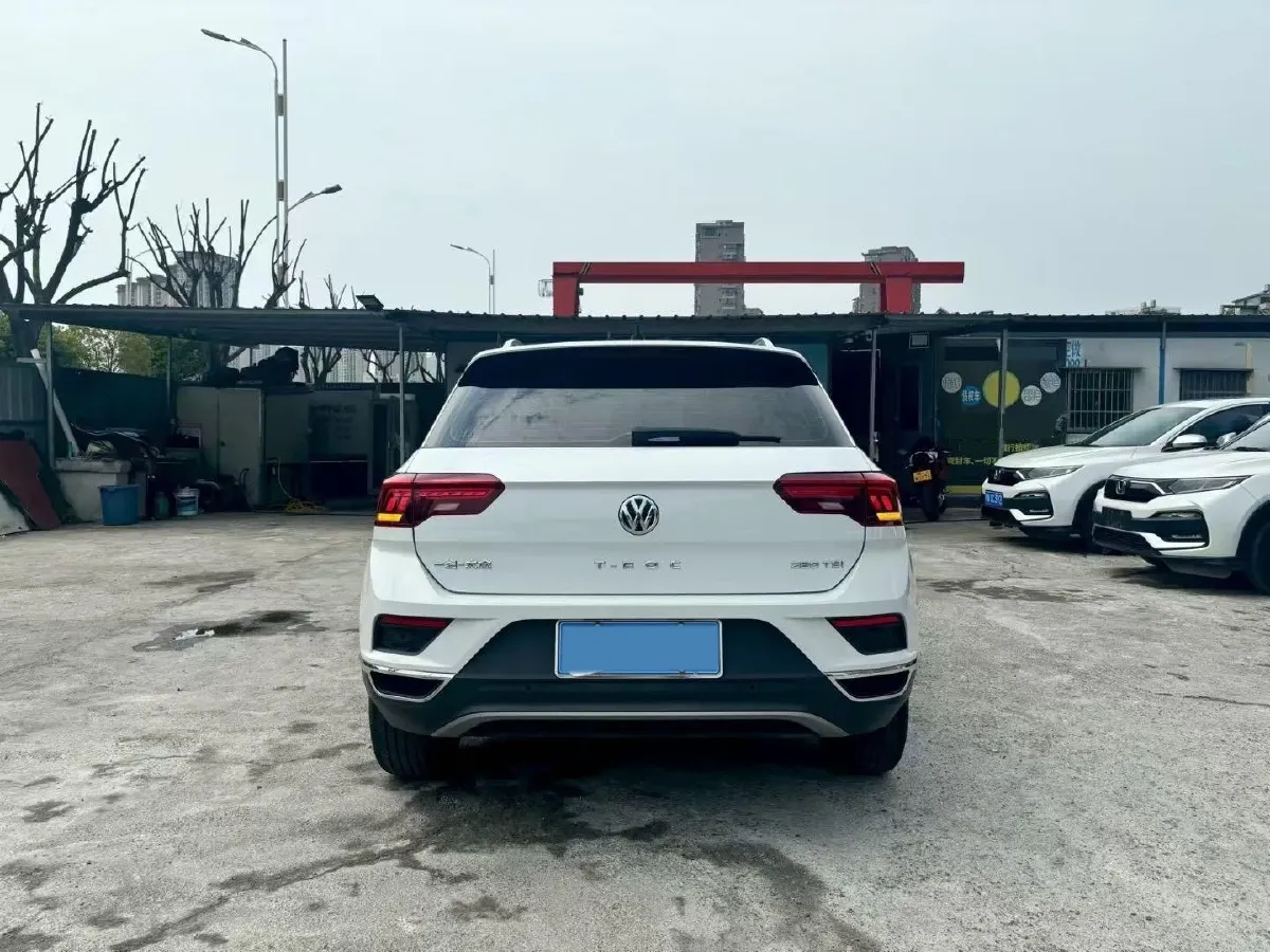 2020 Volkswagen T-Roc 1.4T 150HP L4 7DCT,autocango,china used car exporter,china ev exporter,chinese used car exporter,chinese used ev exporter