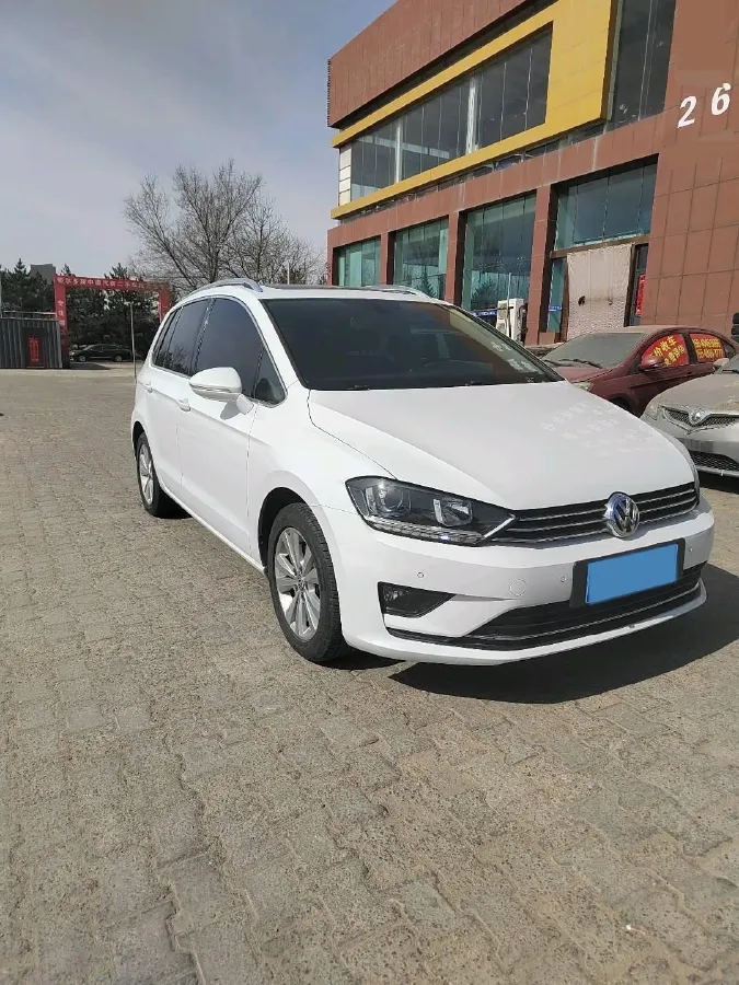 2018 Volkswagen Golf Sportsvan 1.4T 131HP L4 5MT,autocango,china used car exporter,china ev exporter,chinese used car exporter,chinese used ev exporter
