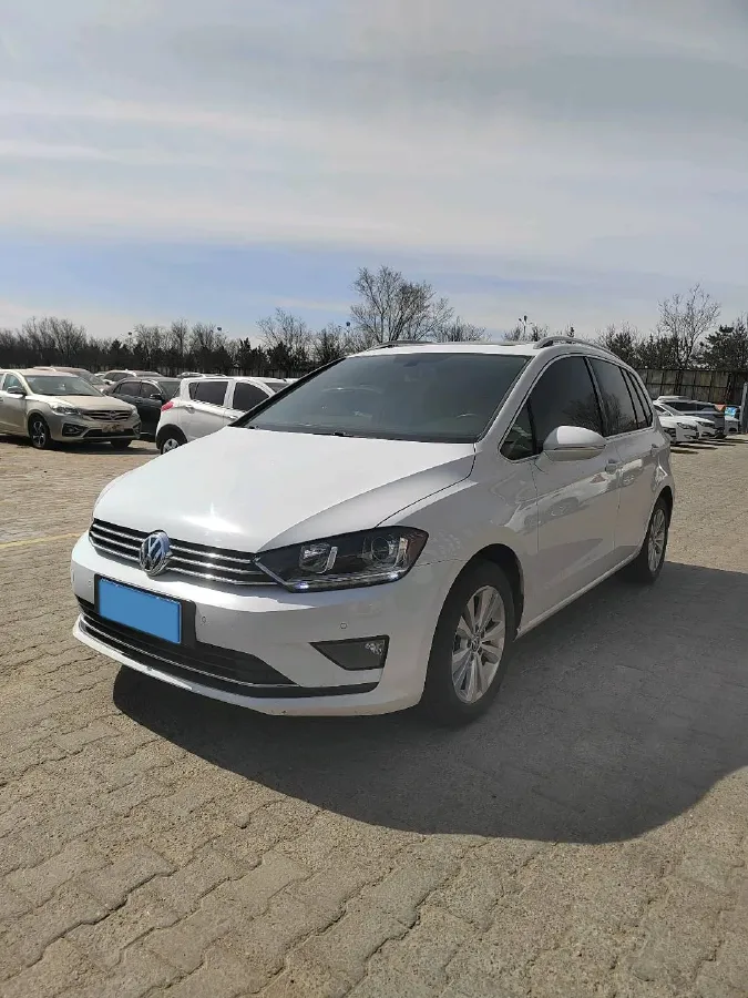 2018 Volkswagen Golf Sportsvan 1.4T 131HP L4 5MT,autocango,china used car exporter,china ev exporter,chinese used car exporter,chinese used ev exporter